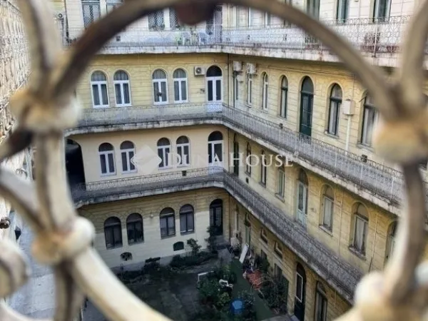 Eladó lakás Budapest IX. kerület 73 nm