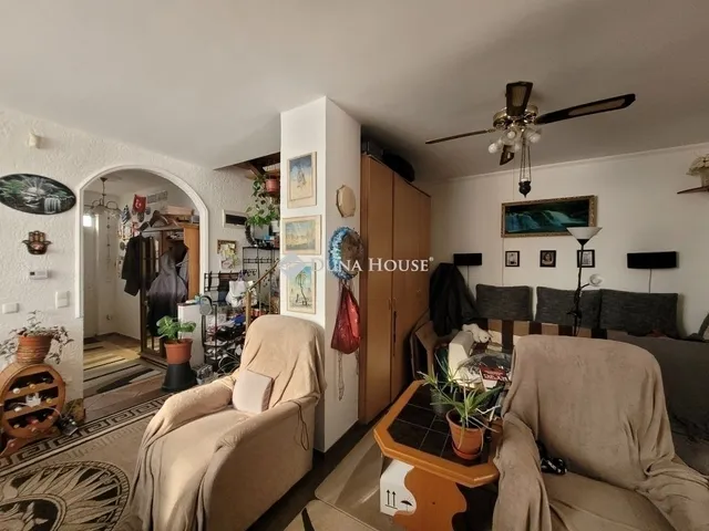 Eladó lakás Üllő 72 nm