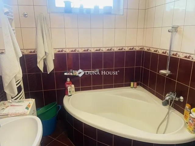 Eladó ház Budapest XVIII. kerület 235 nm