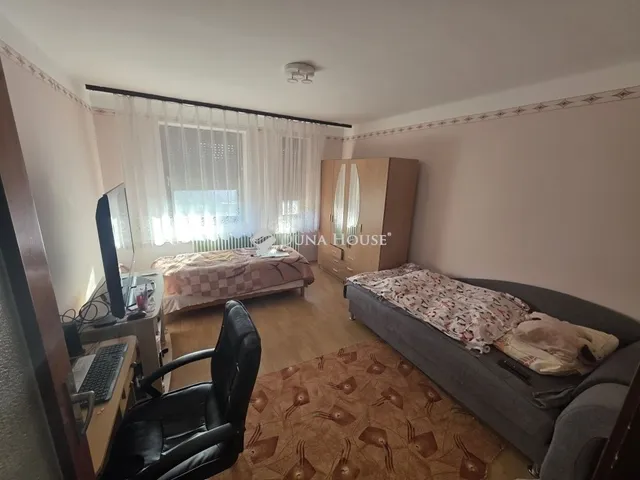 Eladó ház Dabas 200 nm