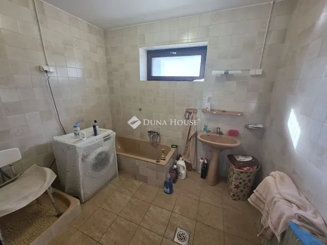 Eladó ház Dabas 200 nm