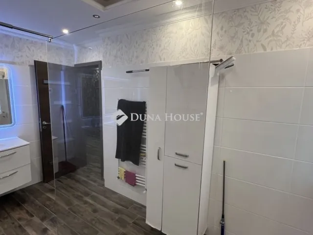 Eladó ház Halásztelek 140 nm