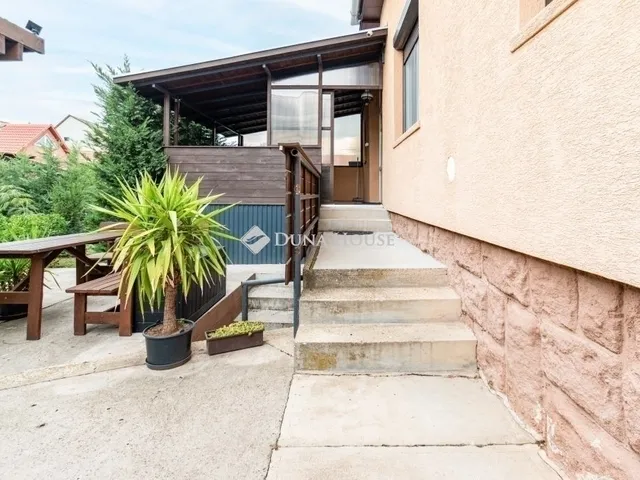 Eladó ház Budapest XVIII. kerület 80 nm