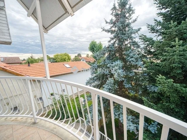 Eladó ház Budapest XVIII. kerület 386 nm