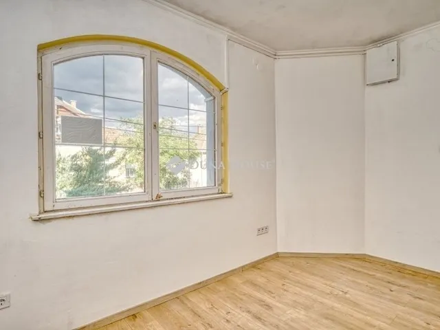 Eladó ház Budapest XVIII. kerület 386 nm