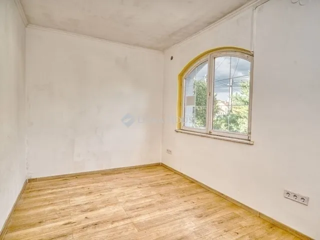 Eladó lakás Budapest XVIII. kerület 93 nm