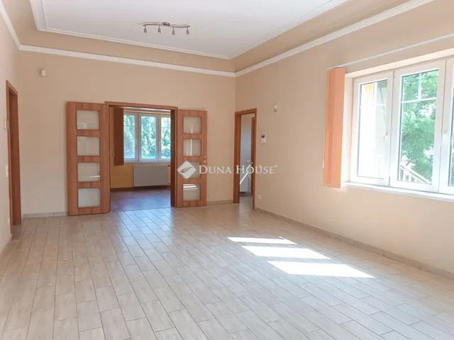 Eladó ház Budapest X. kerület 198 nm