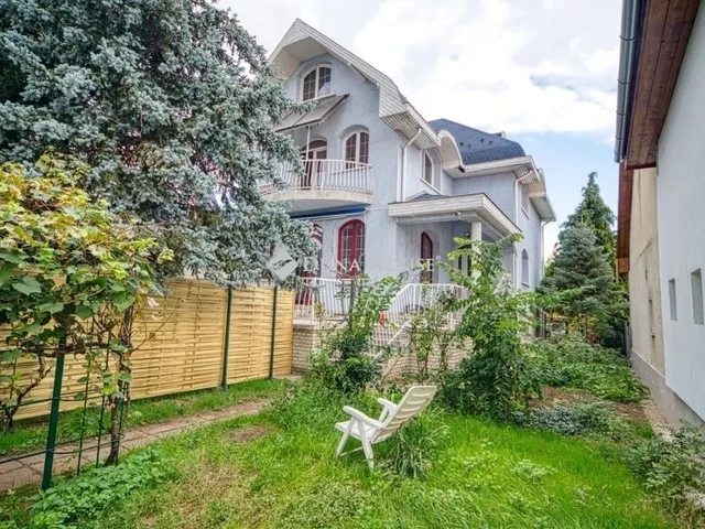 Eladó lakás Budapest XVIII. kerület 336 nm