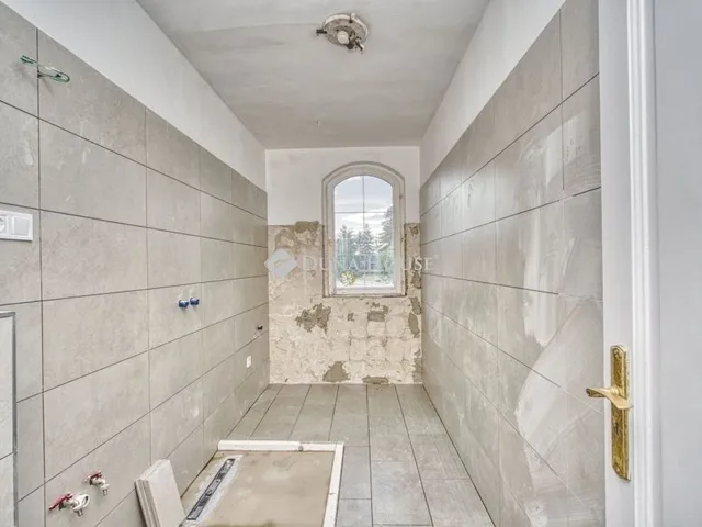 Eladó lakás Budapest XVIII. kerület 336 nm