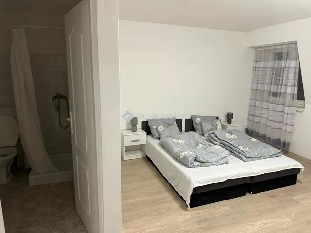 Eladó ház Enying 987 nm