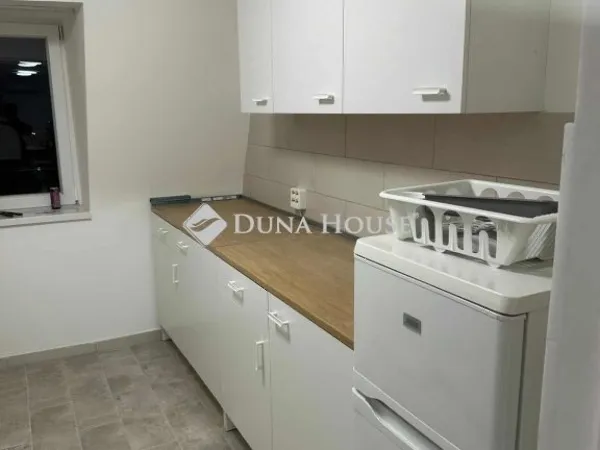 Eladó ház Enying 987 nm