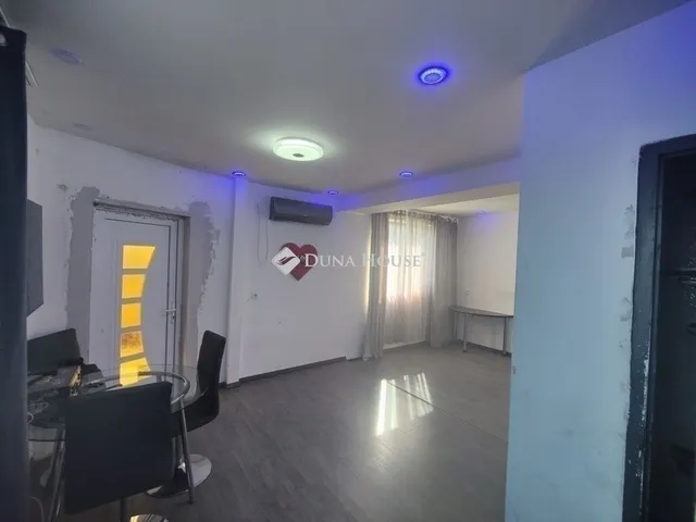 Eladó lakás Üllő 32 nm