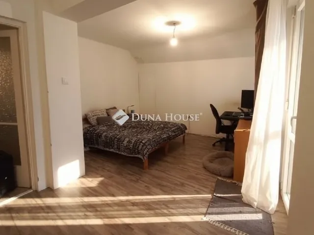 Eladó ház Üllő 161 nm