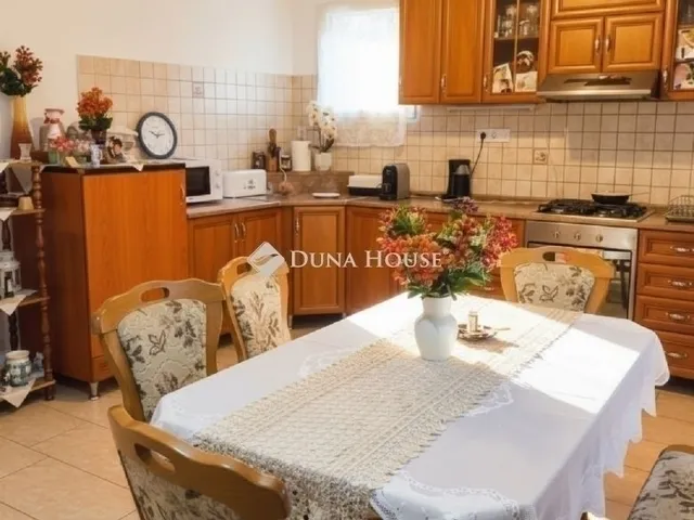 Eladó ház Üllő 161 nm