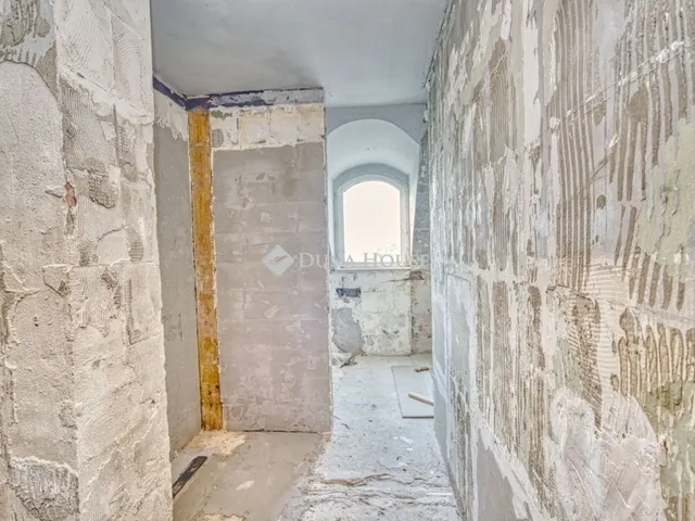 Eladó ház Budapest XVIII. kerület 386 nm