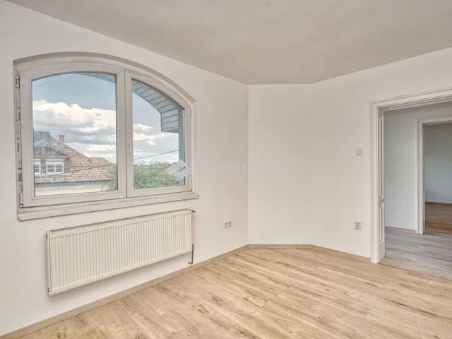 Eladó lakás Budapest XVIII. kerület 336 nm