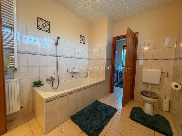 Eladó ház Hernád 99 nm