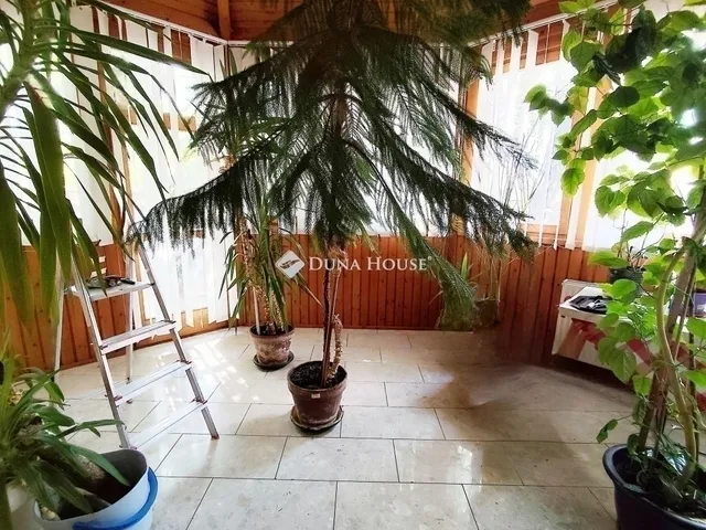 Eladó ház Péteri 263 nm