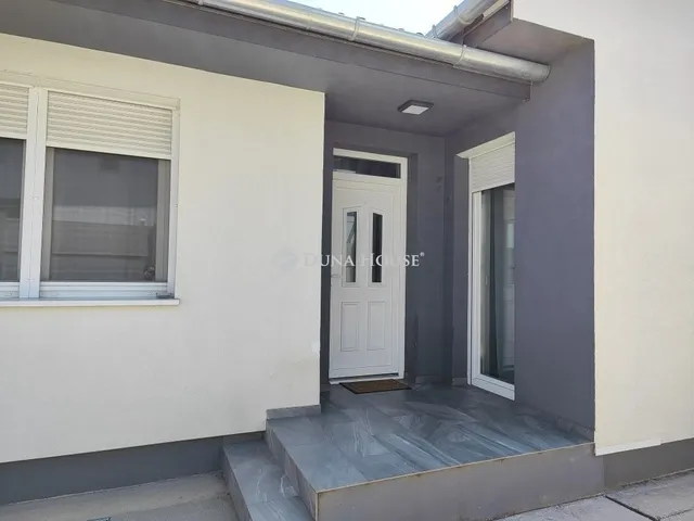 Eladó ház Ócsa 85 nm