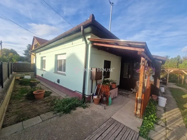 Eladó ház Üllő 114 nm