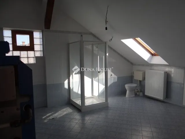 Eladó ház Budapest XVIII. kerület 265 nm