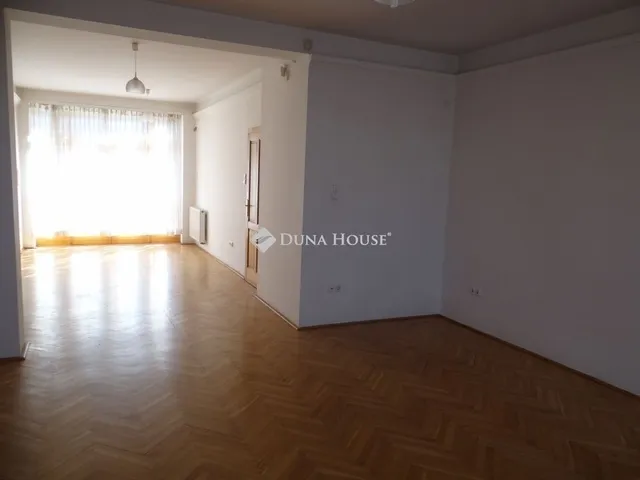 Eladó ház Budapest XVIII. kerület 265 nm