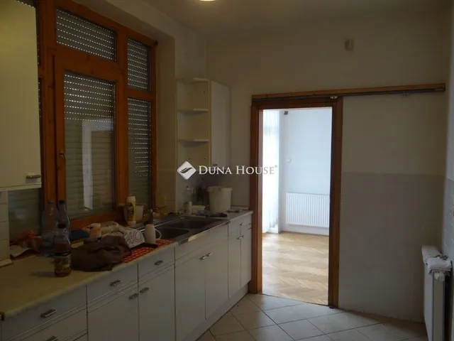 Eladó ház Budapest XVIII. kerület 265 nm