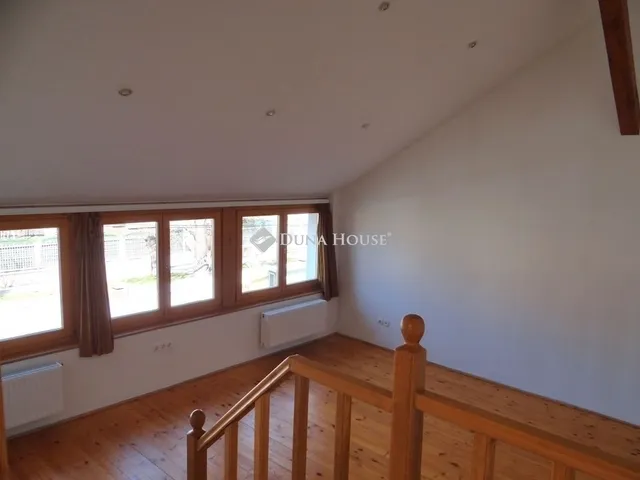 Eladó ház Budapest XVIII. kerület 265 nm