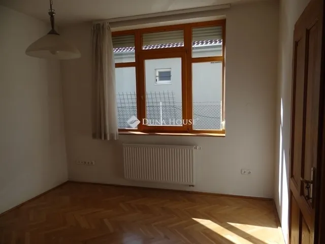 Eladó ház Budapest XVIII. kerület 265 nm