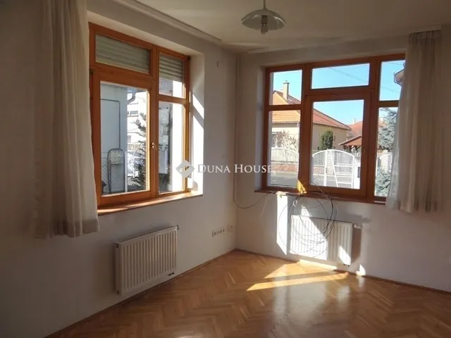 Eladó ház Budapest XVIII. kerület 265 nm