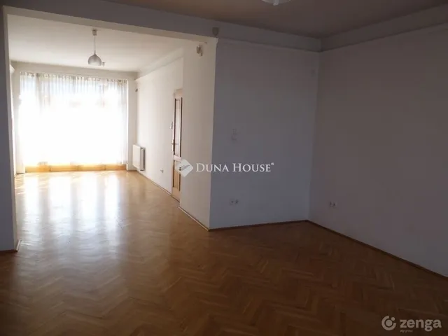 Eladó ház Budapest XVIII. kerület 265 nm