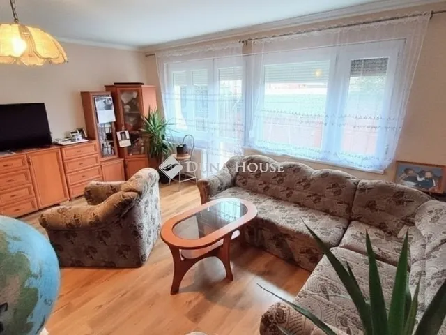 Eladó ház Üllő 161 nm