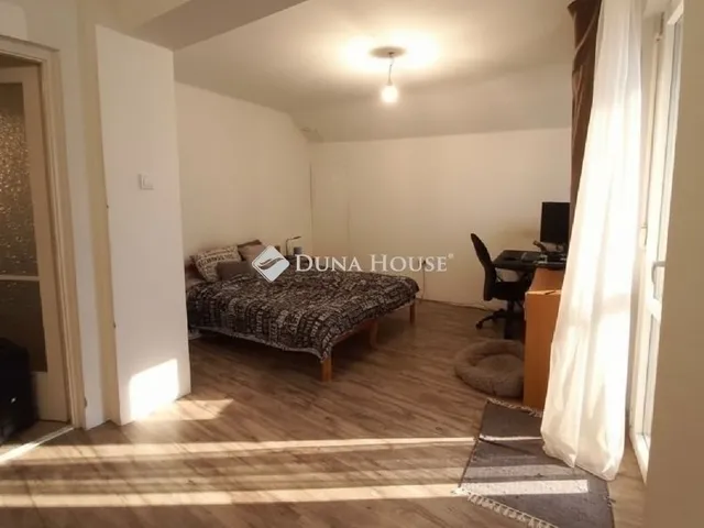 Eladó ház Üllő 161 nm