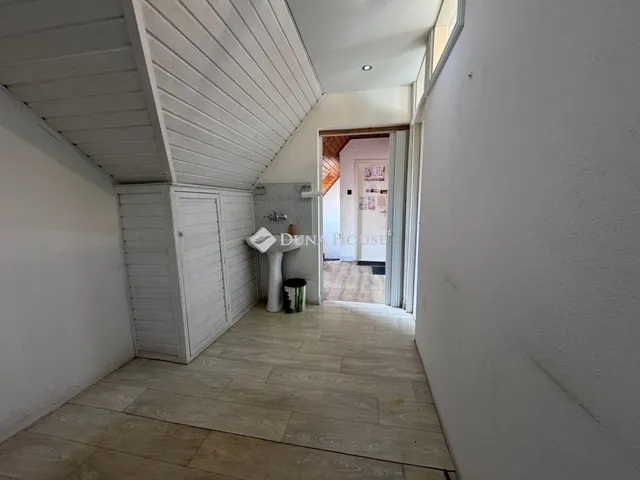 Eladó ház Budapest XVII. kerület, Rákoshegy 155 nm