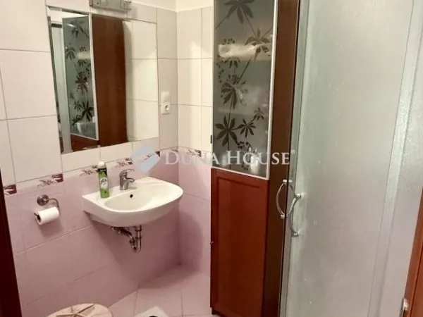 Eladó ház Vecsés 102 nm