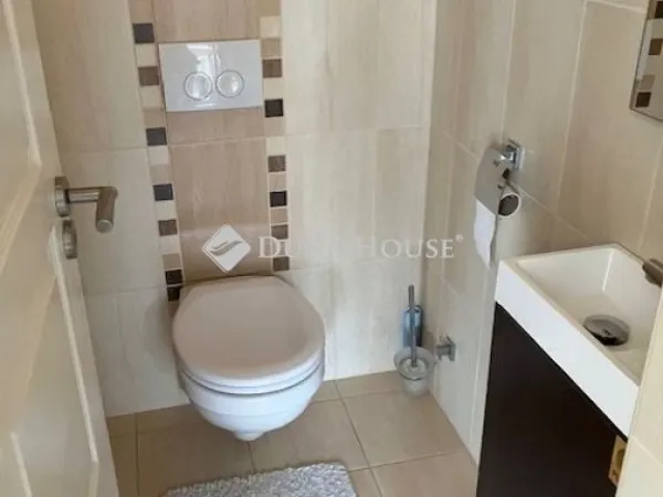 Eladó ház Budapest XVII. kerület 70 nm