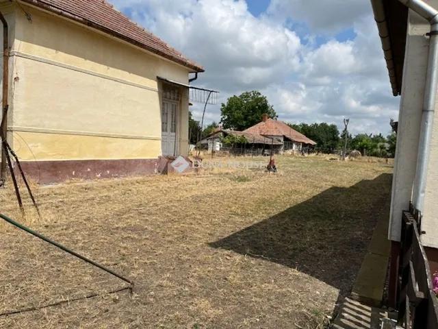 Eladó ház Poroszló 135 nm