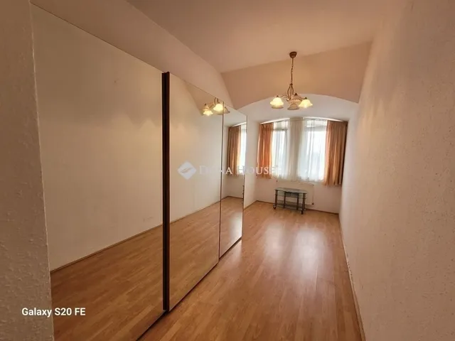 Eladó lakás Vecsés 93 nm