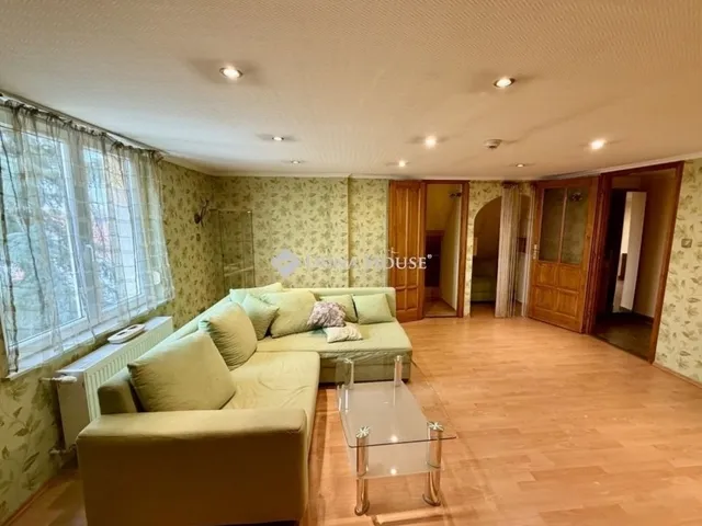 Eladó ház Gyál 240 nm