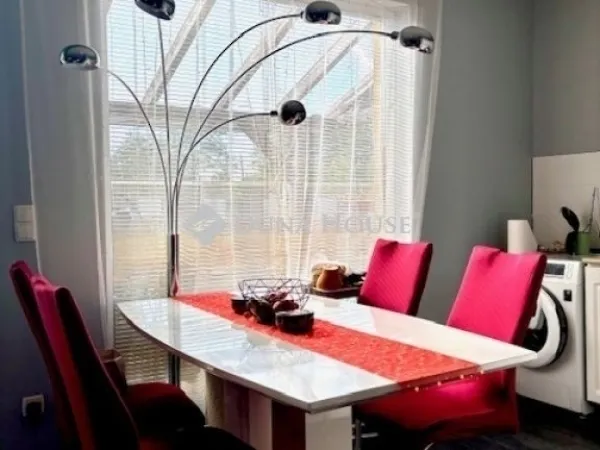 Eladó lakás Üllő 97 nm