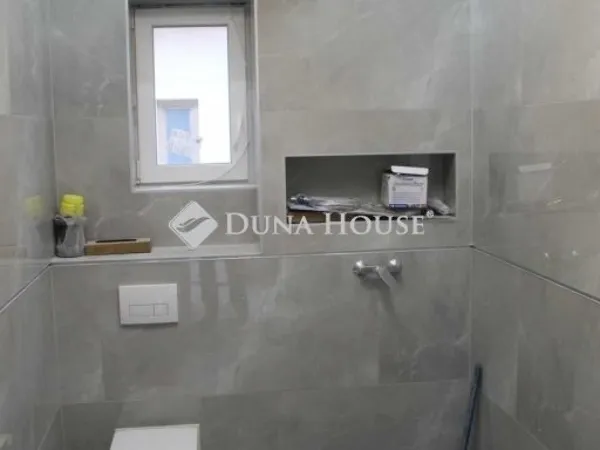 Eladó ház Budakalász 171 nm