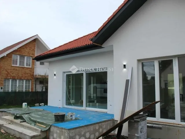 Eladó ház Budakalász 171 nm