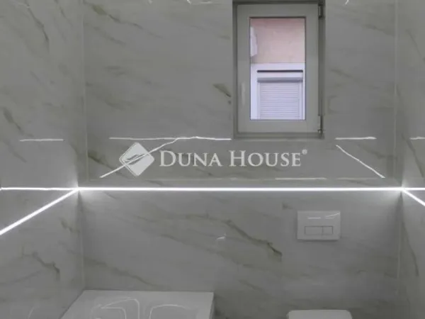 Eladó ház Budakalász 171 nm