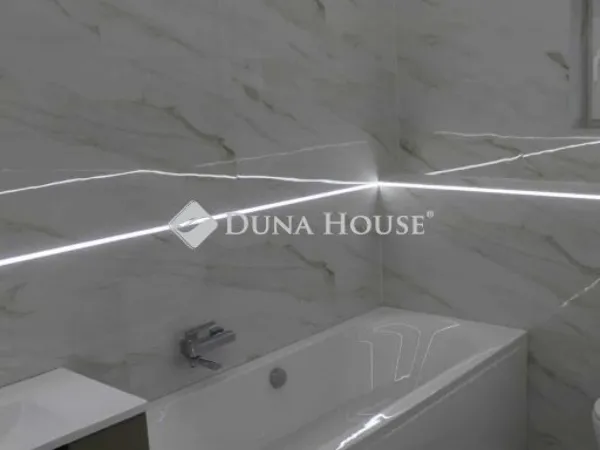 Eladó ház Budakalász 171 nm