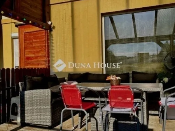 Eladó üdülő és hétvégi ház Üllő 97 nm