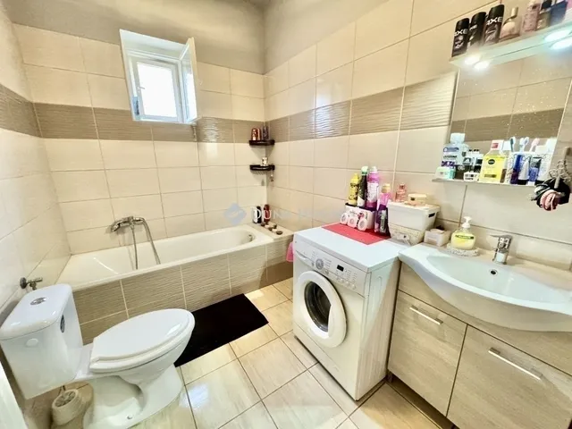 Eladó ház Üllő 89 nm