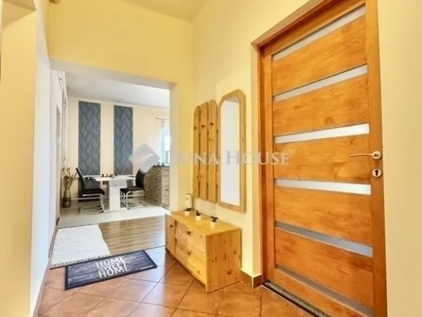 Eladó ház Üllő 89 nm