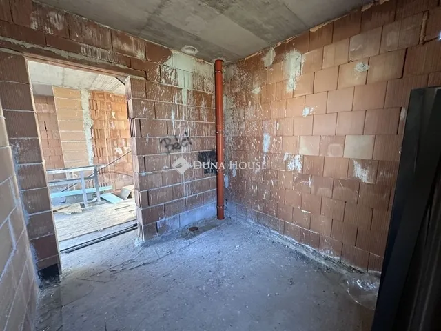 Eladó ház Budapest XVIII. kerület 420 nm