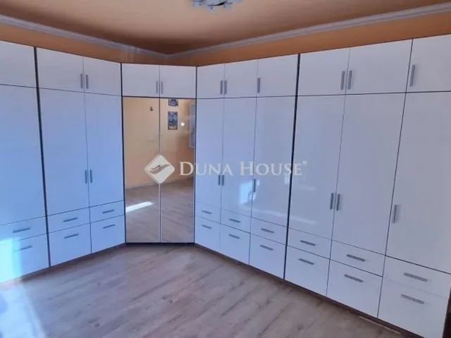 Eladó lakás Budapest XVIII. kerület, Bélatelep 66 nm