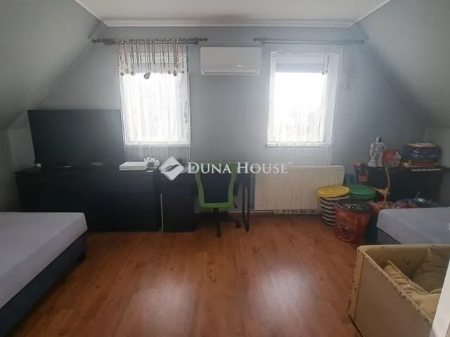 Eladó ház Üllő 122 nm